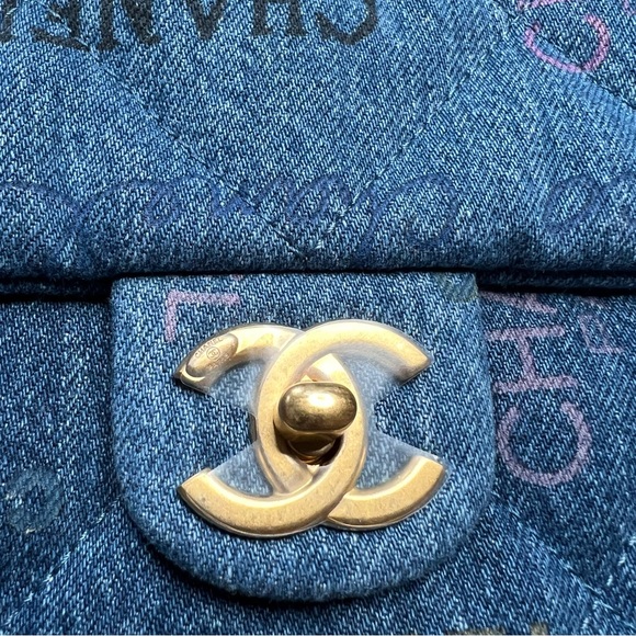 Chanel 22P printed denim flap bag medium (2022) - Picture 2 of 7